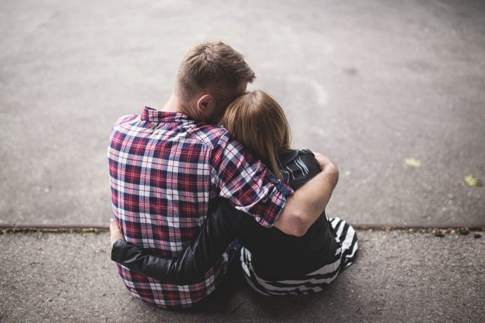 trucos-psicologicos-que-te-ayudaran-a-tener-exito-en-el-amor {keyword}