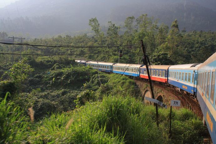 los-viajes-en-tren-mas-epicos-del-mundo {keyword}